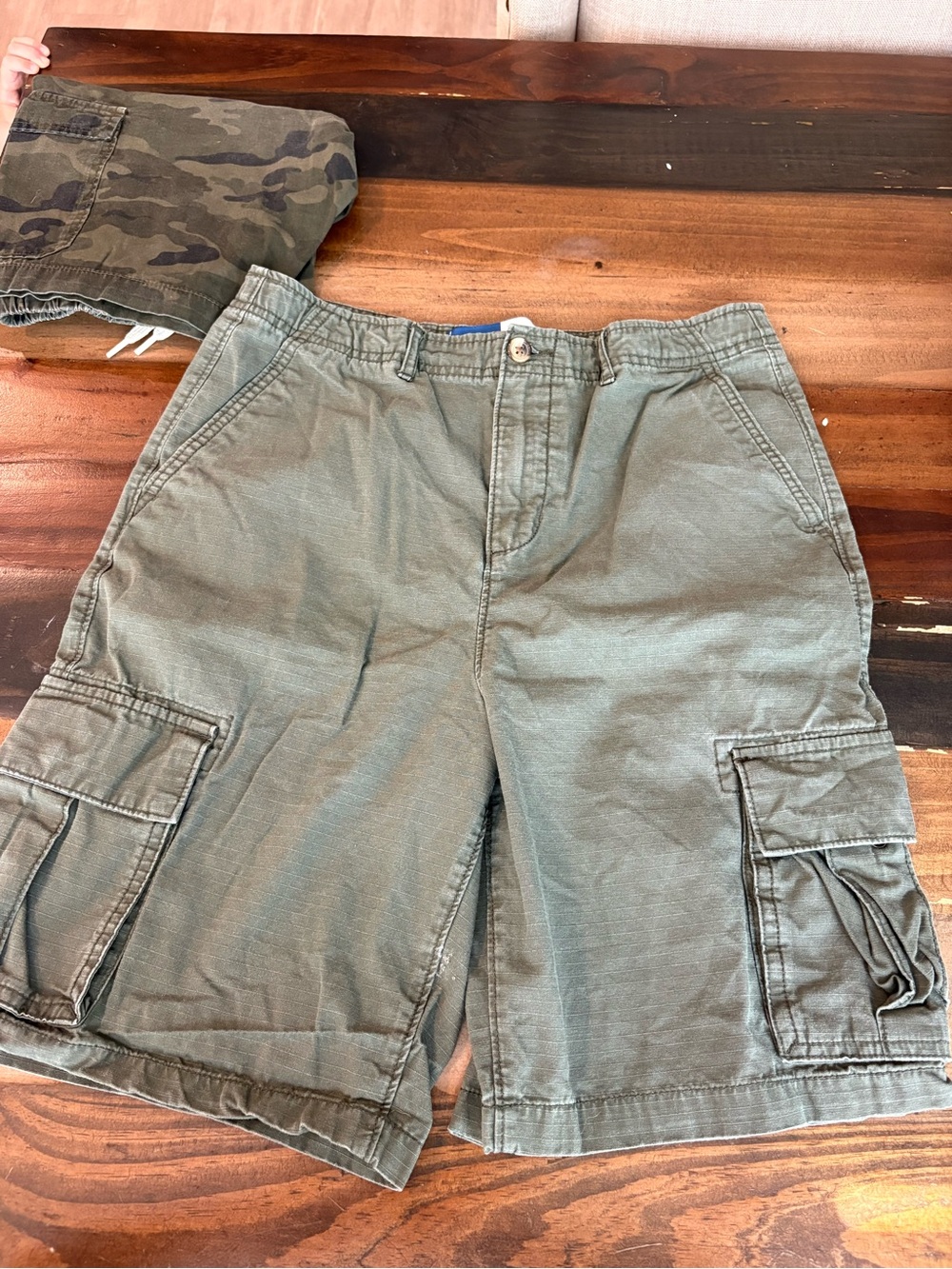 Old Navy boys cargo shorts- green
